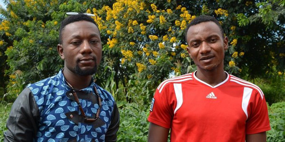 Alain et Toussaint œuvrent pour soutenir les jeunes de leur communauté (Sarah Morsheimer/Service Jésuite des Réfugiés)