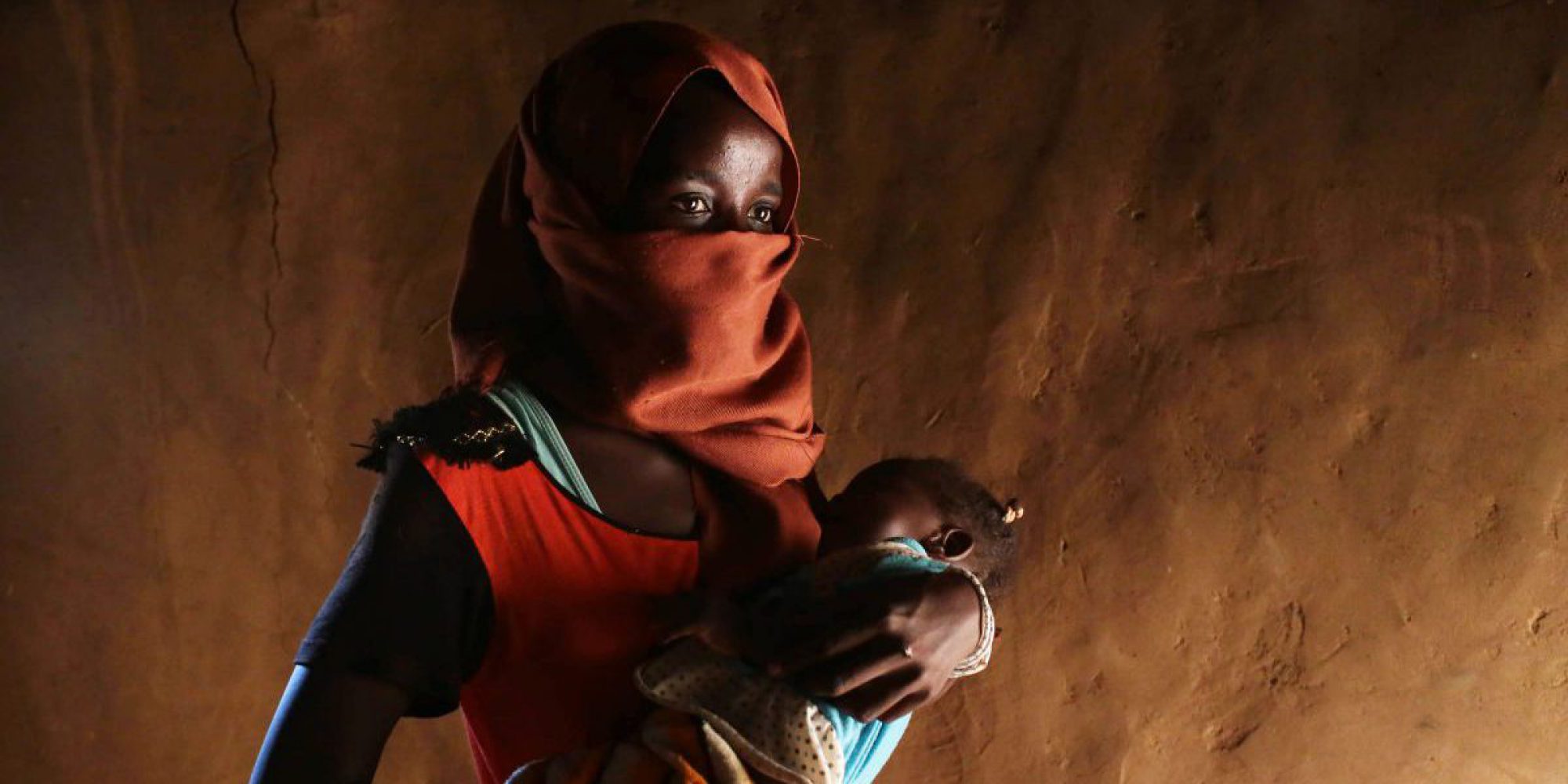 Souad arrived in Chad in 2014 from South Sudan. Despite the challenges of being an 18-year old mother in a refugee camp, she is determined to pursue her education. Souad has graduated from the JRS secondary school in Iridimi Camp, and now wants to study medicine. (Sergi Camara)