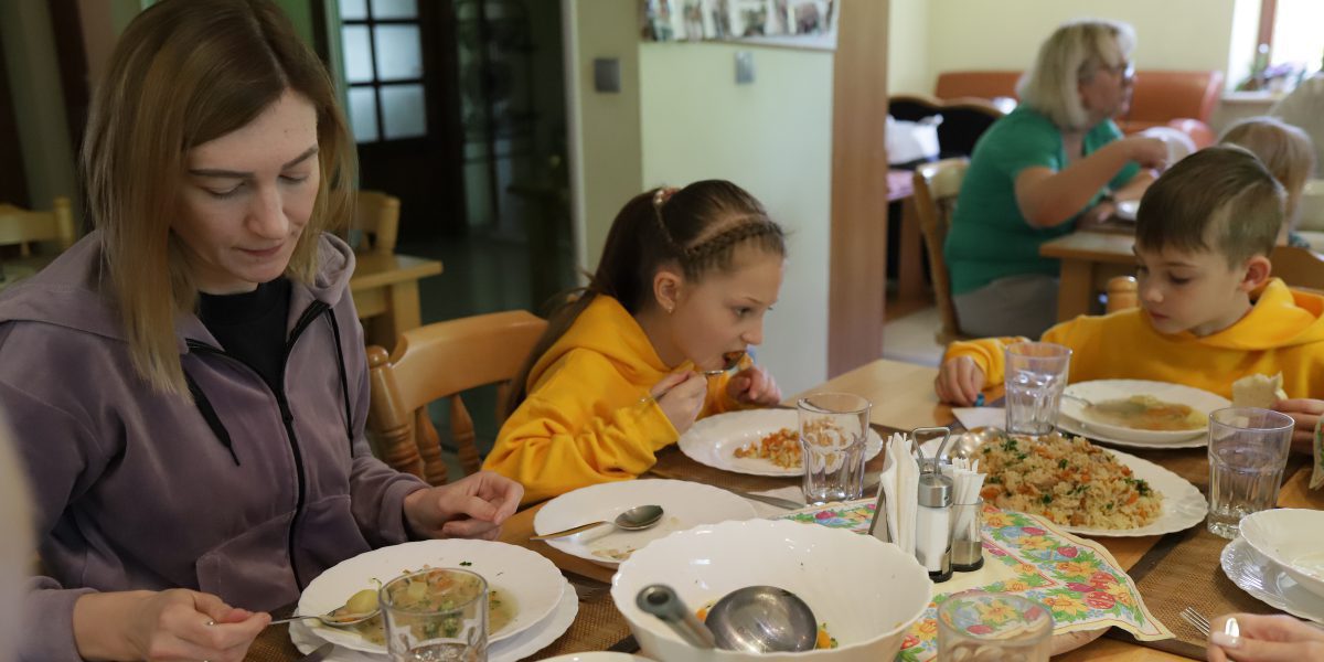 En Lviv, el JRS y la comunidad jesuita crearon un espacio seguro para mujeres y niños. (Sergi Camara)