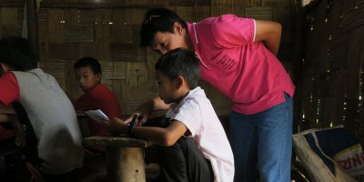 Testimonios de profesores de Myanmar que han dado un paso al frente para garantizar la continuidad de la educación de los niños desplazados. (Archivo fotográfico del Servicio Jesuita a Refugiados)