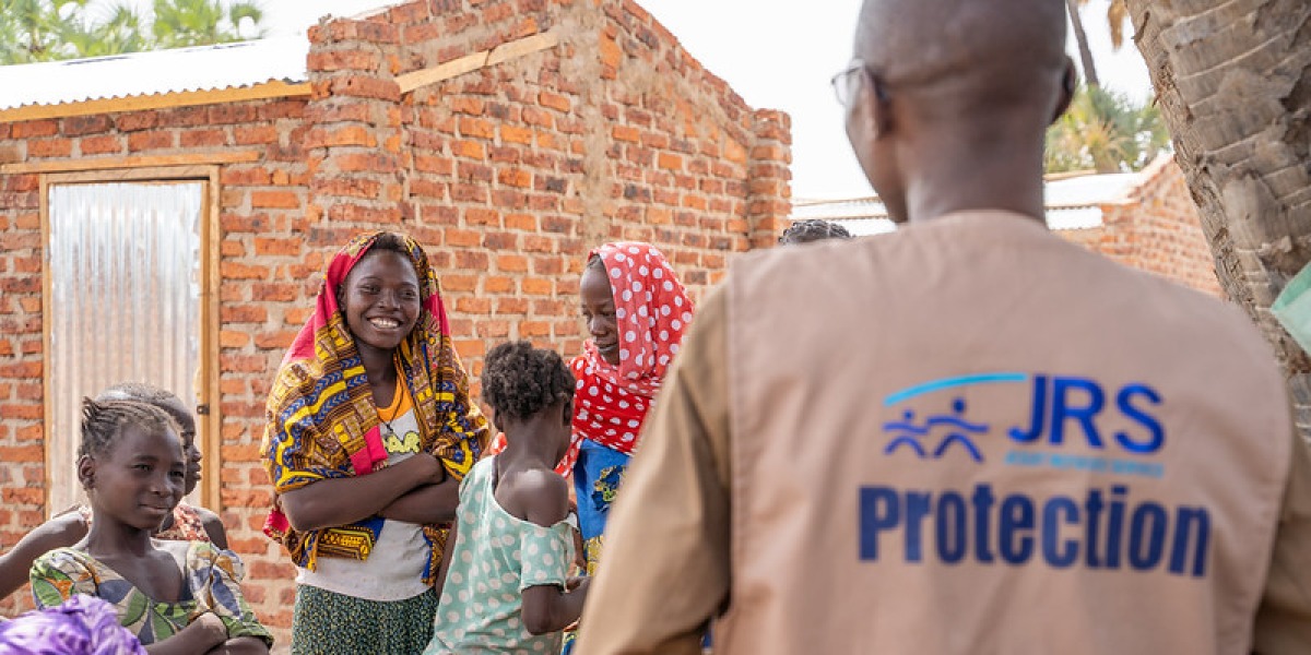 Service Humanitaire Comment le JRS met en œuvre la localisation humanitaire à travers l ...