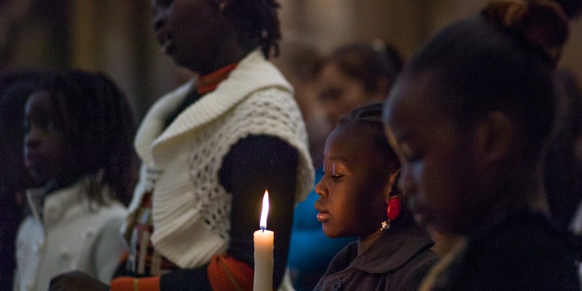 Ce message de Pâques nous invite à marcher ensemble pour protéger la vie, restaurer la dignité et être un signe de l’amour de Dieu pour les personnes qui ont été contraintes de fuir (Service jésuite des réfugiés)