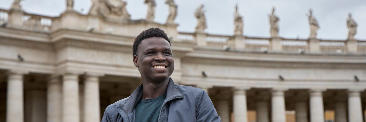 Mahamat photographed in St Peter’s Square, Rome (Soheila Sanamno/Centro Astalli - JRS Italy)